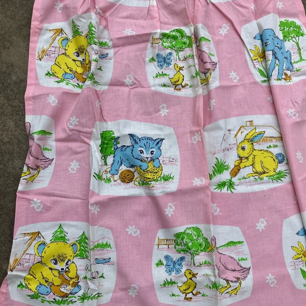 Vintage nursery window curtains Eddington NOS deadstock kawaii pink